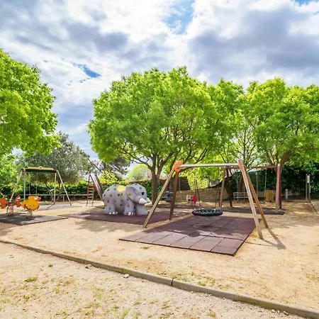 Spacious In Trabal With Private Pool And Jacuzzi 980 M² * Can Trabal