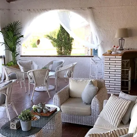 Spacious In Trabal With Private Pool And Jacuzzi 980 M²