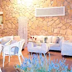 Spacious In Trabal With Private Pool And Jacuzzi 980 M²
