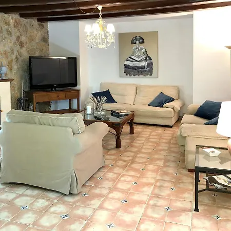 Spacious In Trabal With Private Pool And Jacuzzi 980 M² Villa Can Trabal