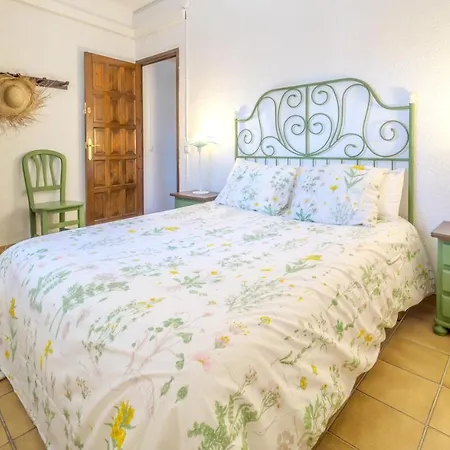 Villa Spacious In Trabal With Private Pool And Jacuzzi 980 M² Can Trabal