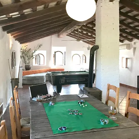 Spacious In Trabal With Private Pool And Jacuzzi 980 M² Villa