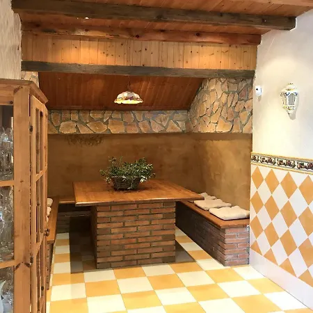 Spacious In Trabal With Private Pool And Jacuzzi 980 M²