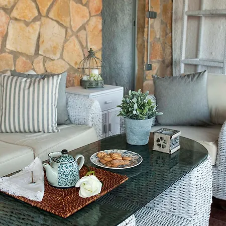 Villa Spacious In Trabal With Private Pool And Jacuzzi 980 M² *