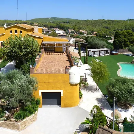 Spacious In Trabal With Private Pool And Jacuzzi 980 M² *