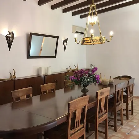 Spacious In Trabal With Private Pool And Jacuzzi 980 M² Can Trabal