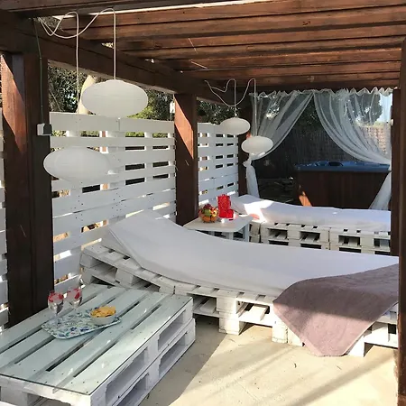 Spacious In Trabal With Private Pool And Jacuzzi 980 M²