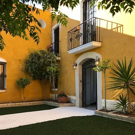 Spacious In Trabal With Private Pool And Jacuzzi 980 M² Villa