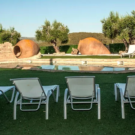 Villa Spacious In Trabal With Private Pool And Jacuzzi 980 M² *