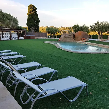 Spacious In Trabal With Private Pool And Jacuzzi 980 M² *