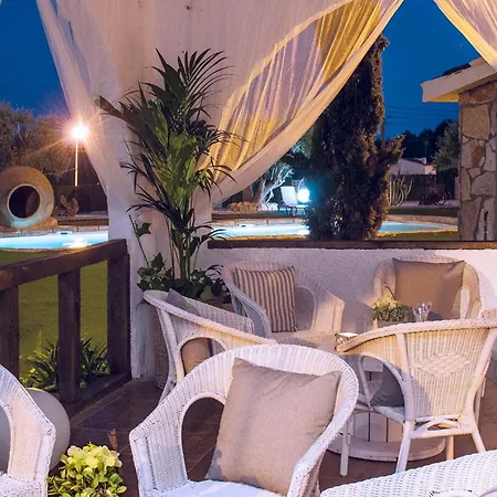 Spacious In Trabal With Private Pool And Jacuzzi 980 M² * Can Trabal
