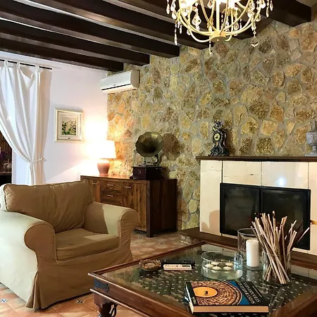 Spacious In Trabal With Private Pool And Jacuzzi 980 M² Villa Can Trabal