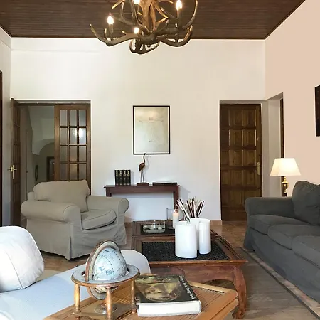 Spacious In Trabal With Private Pool And Jacuzzi 980 M² Villa *