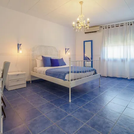 Spacious In Trabal With Private Pool And Jacuzzi 980 M² Villa