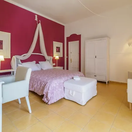 Villa Spacious In Trabal With Private Pool And Jacuzzi 980 M² Can Trabal