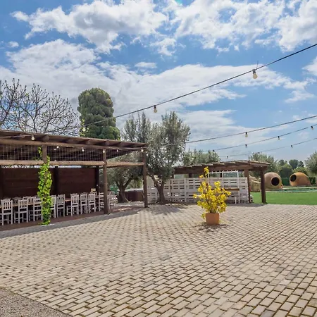 Villa Spacious In Trabal With Private Pool And Jacuzzi 980 M²
