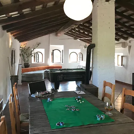 Villa Spacious In Trabal With Private Pool And Jacuzzi 980 M² Can Trabal