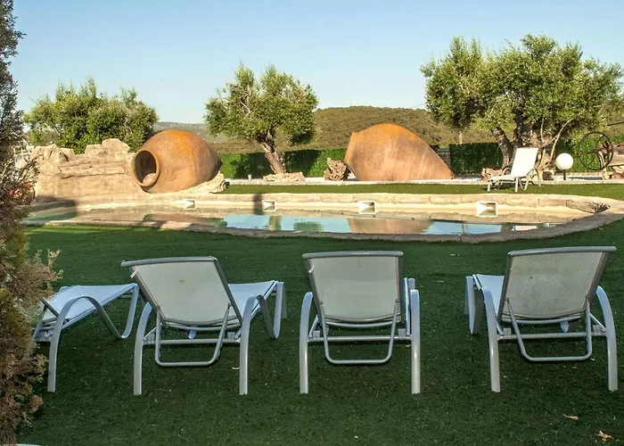 Villa Spacious In Trabal With Private Pool And Jacuzzi 980 M²