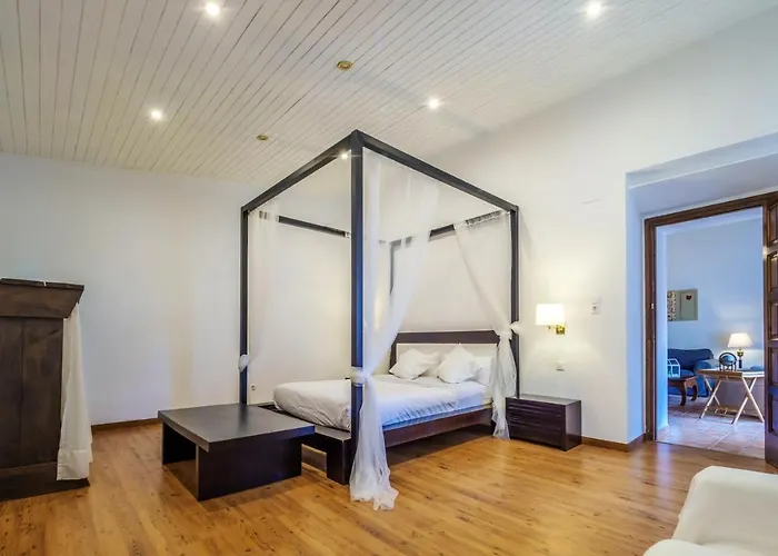 Spacious In Trabal With Private Pool And Jacuzzi 980 M² Can Trabal